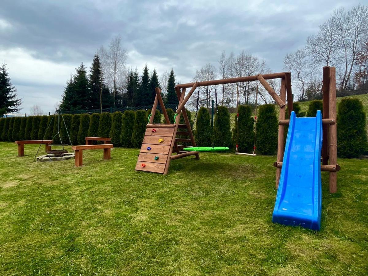 Domek Na Cedrowej Bierna エクステリア 写真